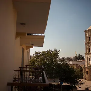 Operetta House דירה לרנקה