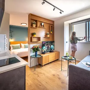 The Six Days Stylish One Bedroom דירה אילת