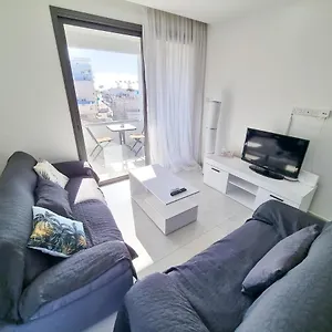 rezervați aici